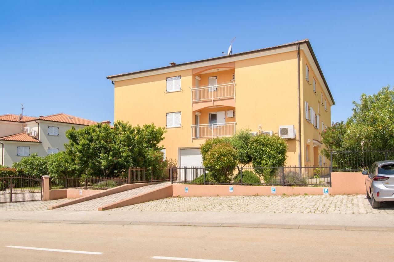 Aurea Novigrad Apartment Novigrad  ภายนอก รูปภาพ